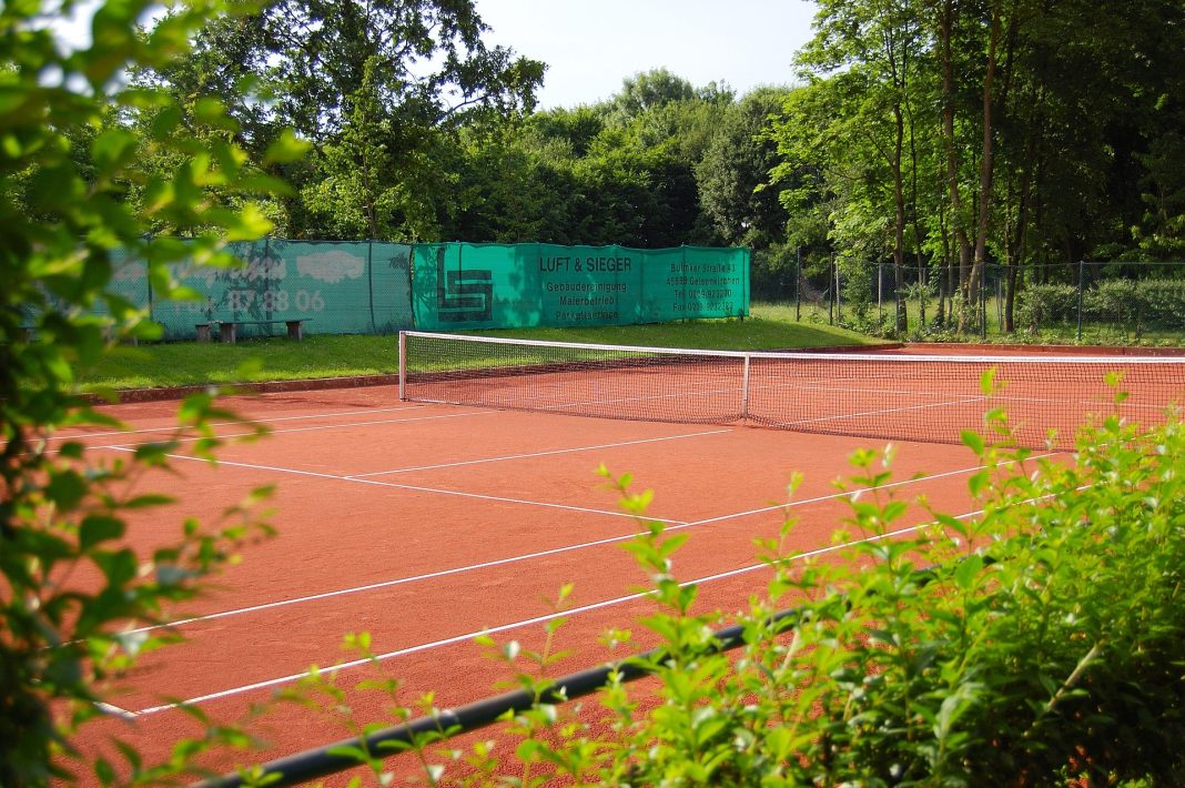 Tennisplatz